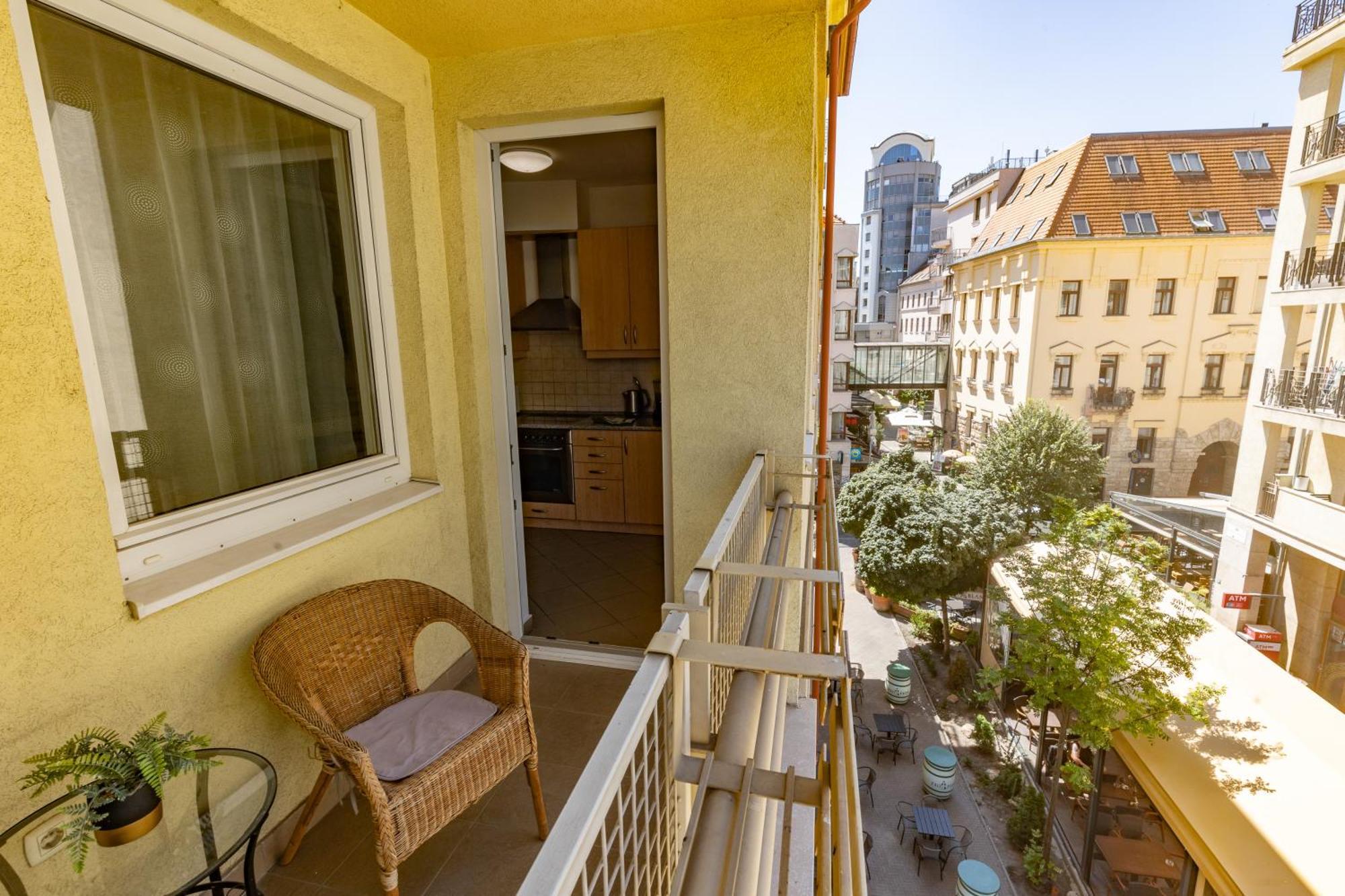 Gozsdu White Raven Residence 305 Budapeste Exterior foto